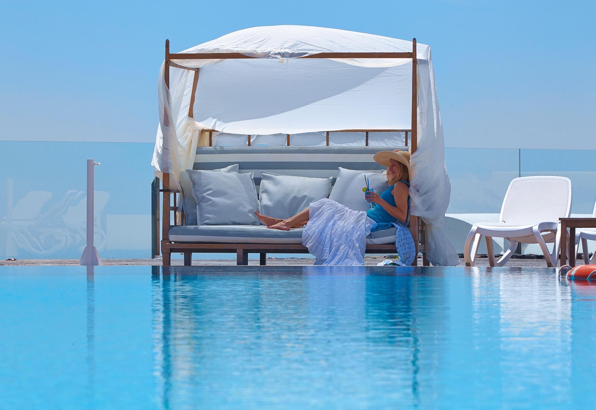 Orizontes Hotel Santorini Pyrgos Kallistis Bagian luar foto