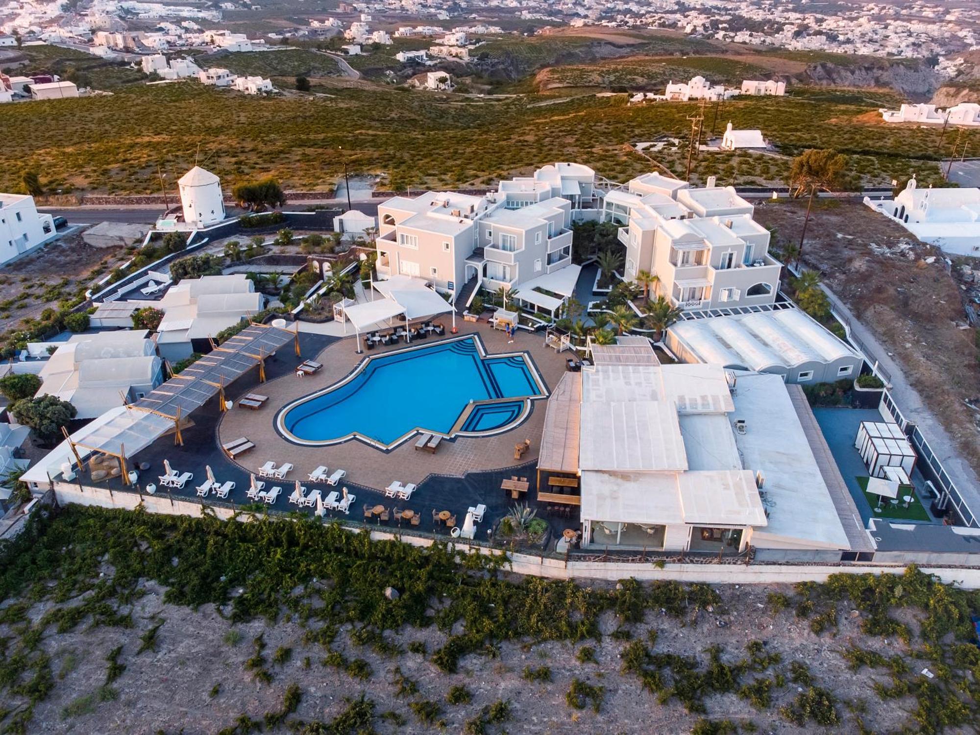 Orizontes Hotel Santorini Pyrgos Kallistis Bagian luar foto